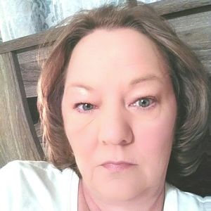 Meet your Posher, Stacie